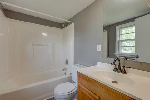 107 Dickson Ave, Dickson, TN 37055 photo 13