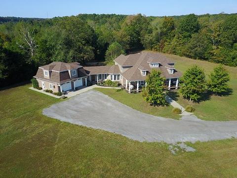 1582 Highway 50, Centerville, TN 37033 photo 1