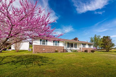 10 Ezell Ln, Loretto, TN 38469 photo 1