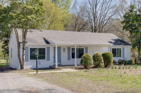 312 Golfview Ln, Springfield, TN 37172 photo 3