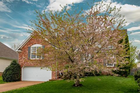 2286 Dewey Dr, Spring Hill, TN 37174 photo 2