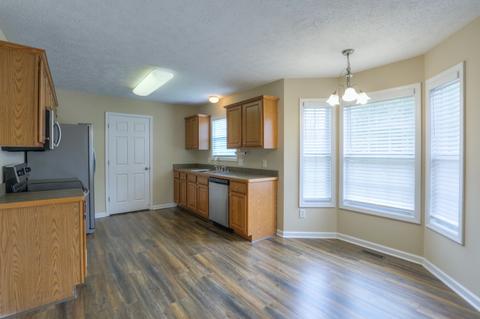 302 Red Bud Ct, Springfield, TN 37172 photo 8