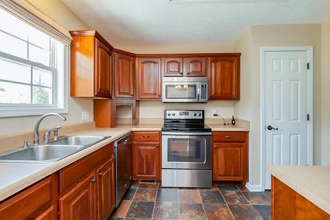 131 Deerfield Dr, Springfield, TN 37172 photo 6