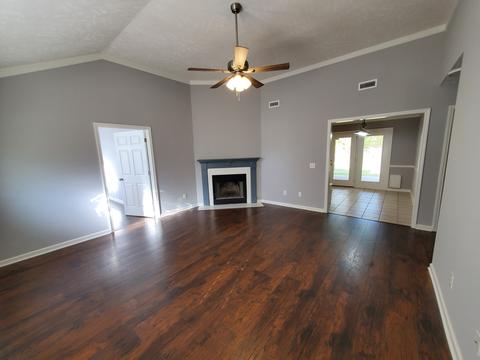 205 Gateway Dr, Murfreesboro, TN 37127 photo 16