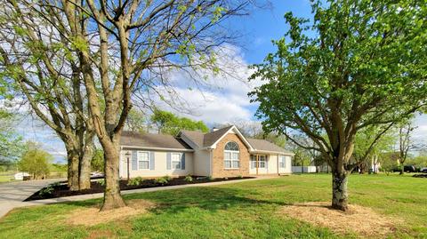 205 Gateway Dr, Murfreesboro, TN 37127 photo 1