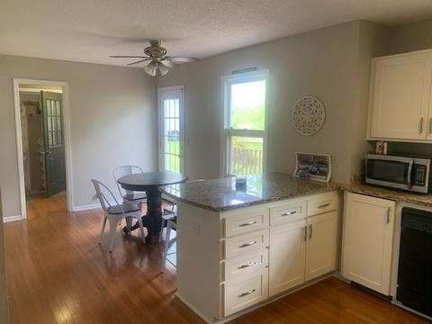 104 Oak St, Decherd, TN 37324 photo 6
