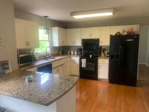 104 Oak St, Decherd, TN 37324 photo 5