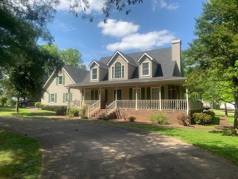 104 Oak St, Decherd, TN 37324 photo 1