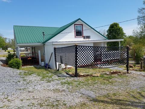 906 W 3rd St, Dickson, TN 37055 photo 4