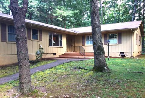 72 Maxon Ln, Sewanee, TN 37375 photo 1