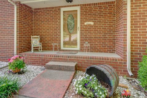 204 Luther Ct, Dickson, TN 37055 photo 5