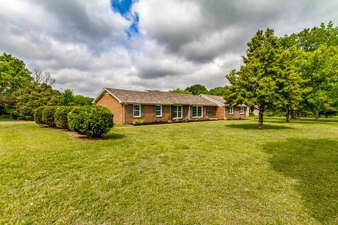 525 Warrior Dr, Murfreesboro, TN 37128 photo 1