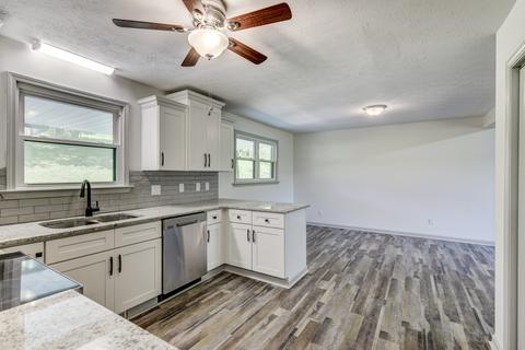 203 Vantrease Rd, Cottontown, TN 37048 photo 16