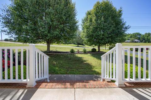 405 Cole Ct, Spring Hill, TN 37174 photo 3