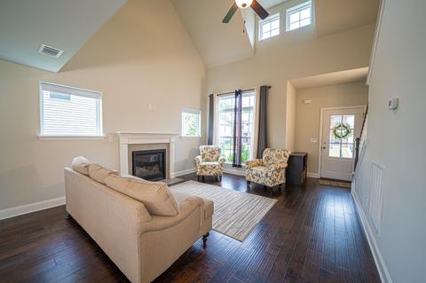 1046 Daniel Ln, Spring Hill, TN 37174 photo 4