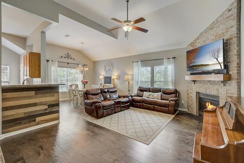 1015 Achiever Cir, Spring Hill, TN 37174 photo 2