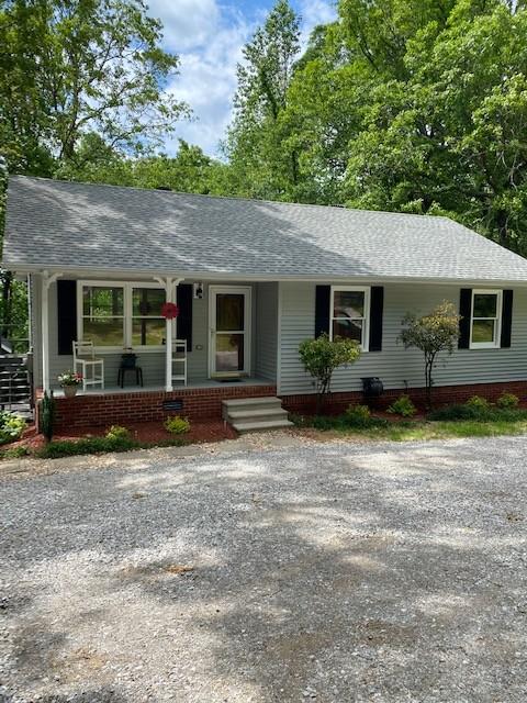 1429 Myatt Loop Rd, Burns, TN 37029 photo 1