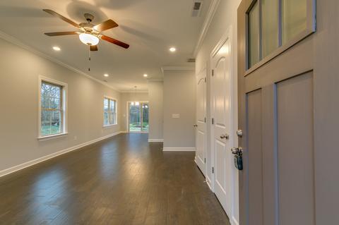 505 E Castle St, Murfreesboro, TN 37130 photo 3