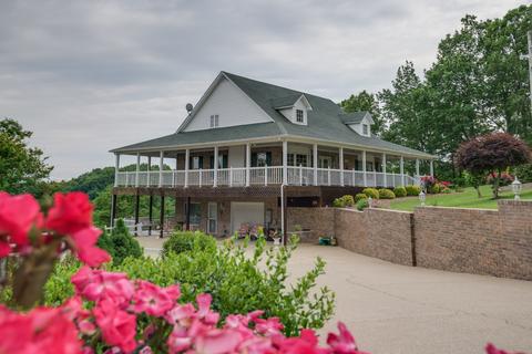8590 Silver View Ln, Silver Point, TN 38582 photo 1