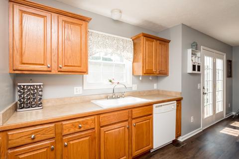 473 Berry Cir, Springfield, TN 37172 photo 11