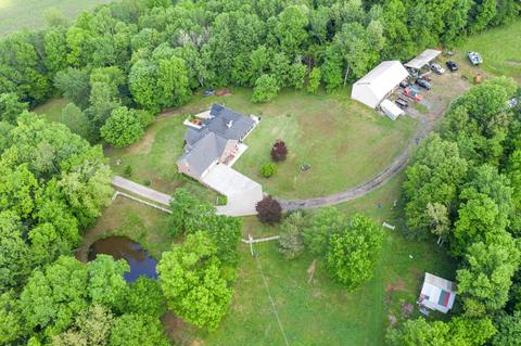 4971 Logan Rd, Cunningham, TN 37052 photo 3