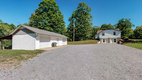 2253 Grays Bend Rd, Centerville, TN 37033 photo 2
