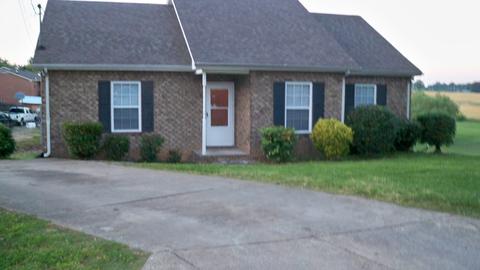 502 Westwind Dr, Springfield, TN 37172 photo 1