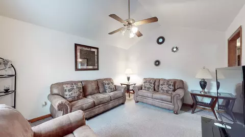 233 Maple St, Madison, TN 37115 photo 3