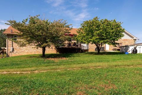 799 Arnold Rd, White Bluff, TN 37187 photo 4