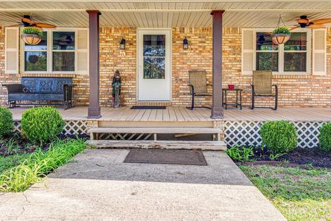 799 Arnold Rd, White Bluff, TN 37187 photo 2