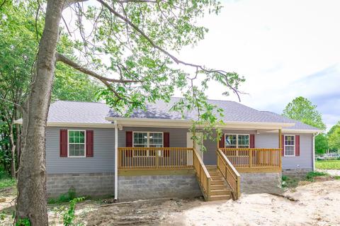 4010 Clairmont Dr, Springfield, TN 37172 photo 1