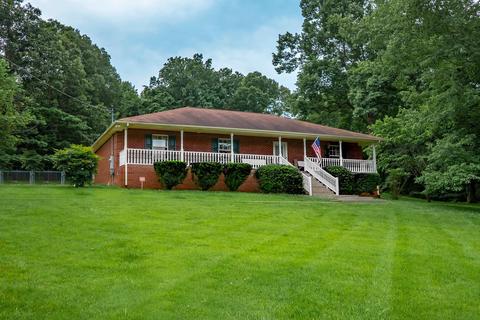 229 Brady Dr, Dickson, TN 37055 photo 2