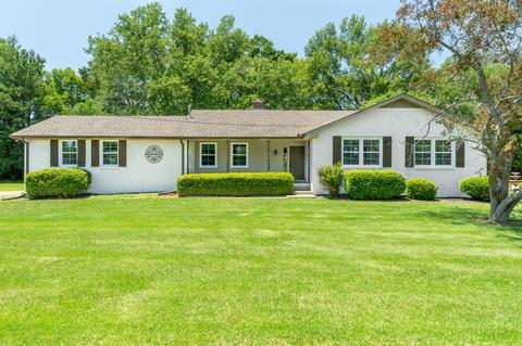 209 Sam Davis Dr, Springfield, TN 37172 photo 1
