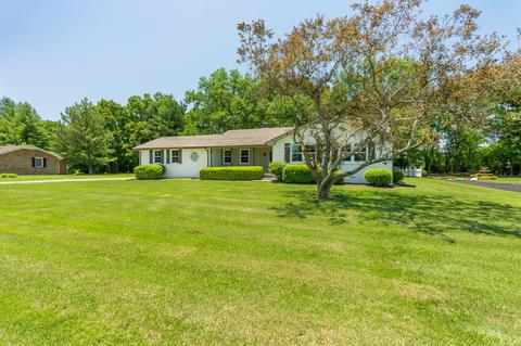 209 Sam Davis Dr, Springfield, TN 37172 photo 4