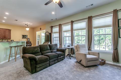1045 Countess Ln, Spring Hill, TN 37174 photo 6
