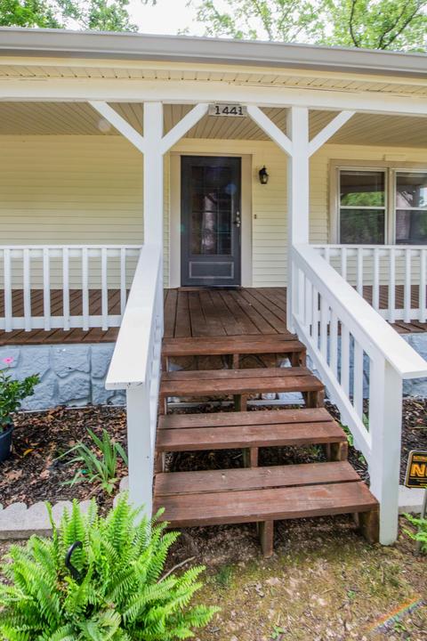 1441 Myatt Loop Rd, Burns, TN 37029 photo 2