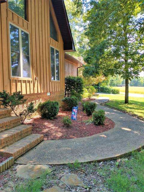 647 Carter Rd, Decherd, TN 37324 photo 3