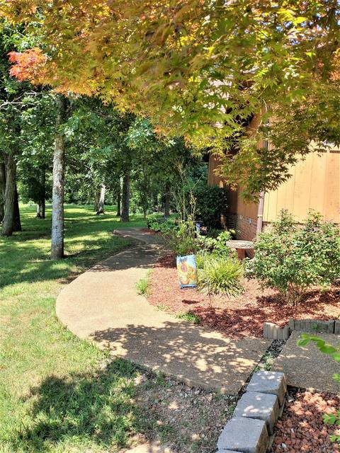 647 Carter Rd, Decherd, TN 37324 photo 4