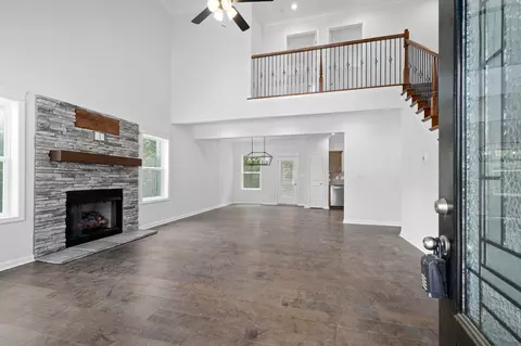 516 Poplar Bnd, Dickson, TN 37055 photo 5