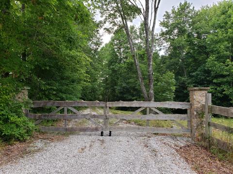8422 Riley Lafever Rd, Baxter, TN 38544 photo 1