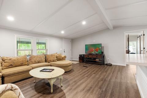 219 E Main St, Dowelltown, TN 37059 photo 5