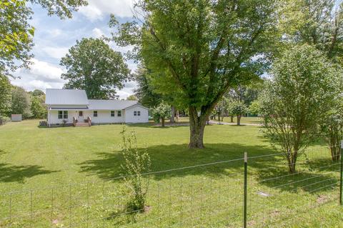 1107 C C C Rd, Dickson, TN 37055 photo 1