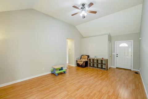541 Leeza Loop, Dickson, TN 37055 photo 5