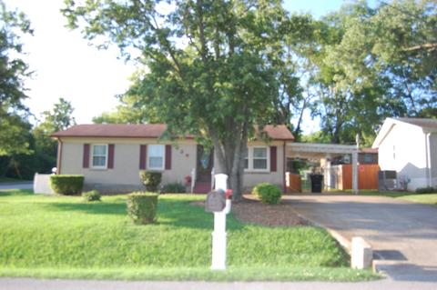 228 Cherry Dr, Franklin, TN 37064 photo 2