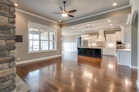 2002 Imagine Cir, Spring Hill, TN 37174 photo 8