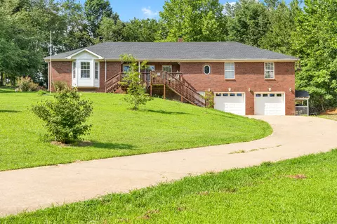 129 Swift Ln, Cunningham, TN 37052 photo 1