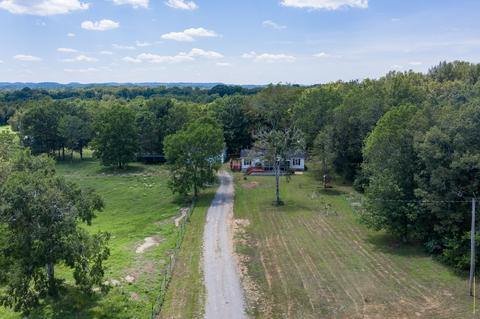 2100 John Windrow Rd, Eagleville, TN 37060 photo 2