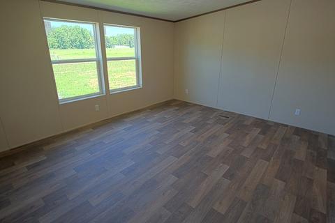 2402 Paul Harrell Rd, Beechgrove, TN 37018 photo 9