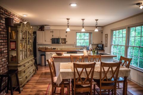 439 E Ridgetop Rd E, Sparta, TN 38583 photo 5