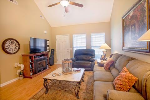 203 Johnstone Dr, Dickson, TN 37055 photo 8